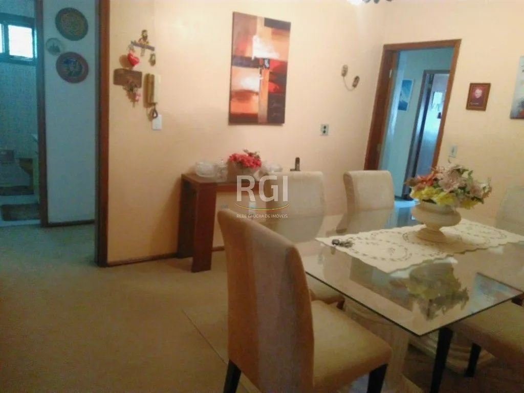 Imagem Casa para Venda - 340m², 4 dormitórios, sendo 2 suites, 3 vagas - Jardim Lindóia
