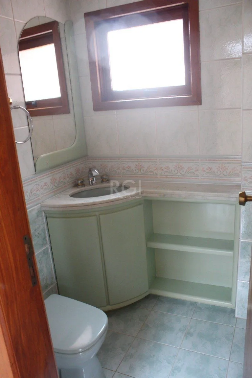 Imagem Casa Condominio para Venda - 379.23m², 4 dormitórios, sendo 1 suites, 2 vagas - Menino Deus
