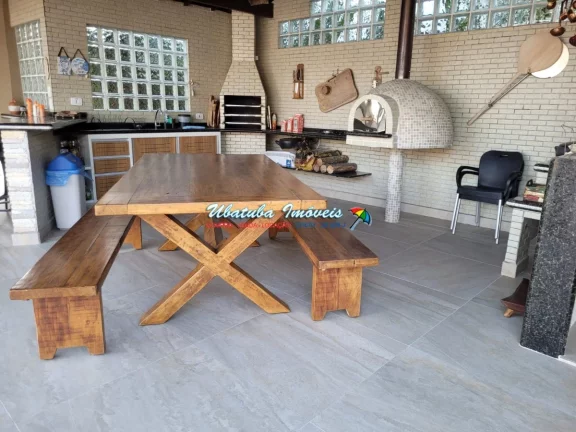 Imagem Linda casa com piscina em condomínio fechado em Ubatuba