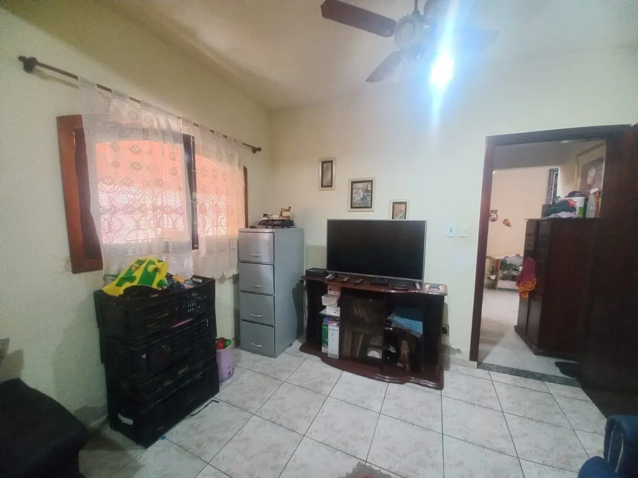 Imagem Casa à venda 3 Quartos, 1 Suite, 2 Vagas, 324M², Parque São Domingos, Pindamonhangaba - SP