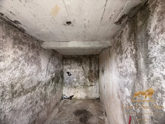 Imagem Casa com Edícula à Venda em Bairro Popular