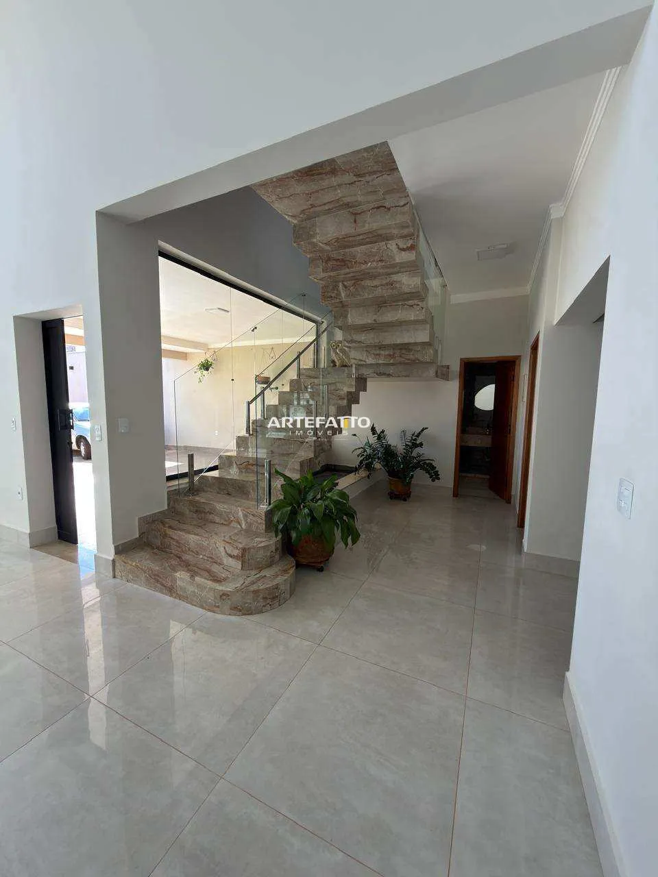 Imagem Sobrado à venda em Franca, Residencial Tellini, com 3 quartos, 208m2