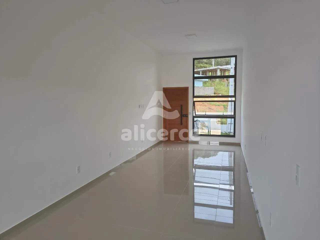Imagem Casa à venda com 3 quartos 1 suíte, 90m² em Lisboa III São José