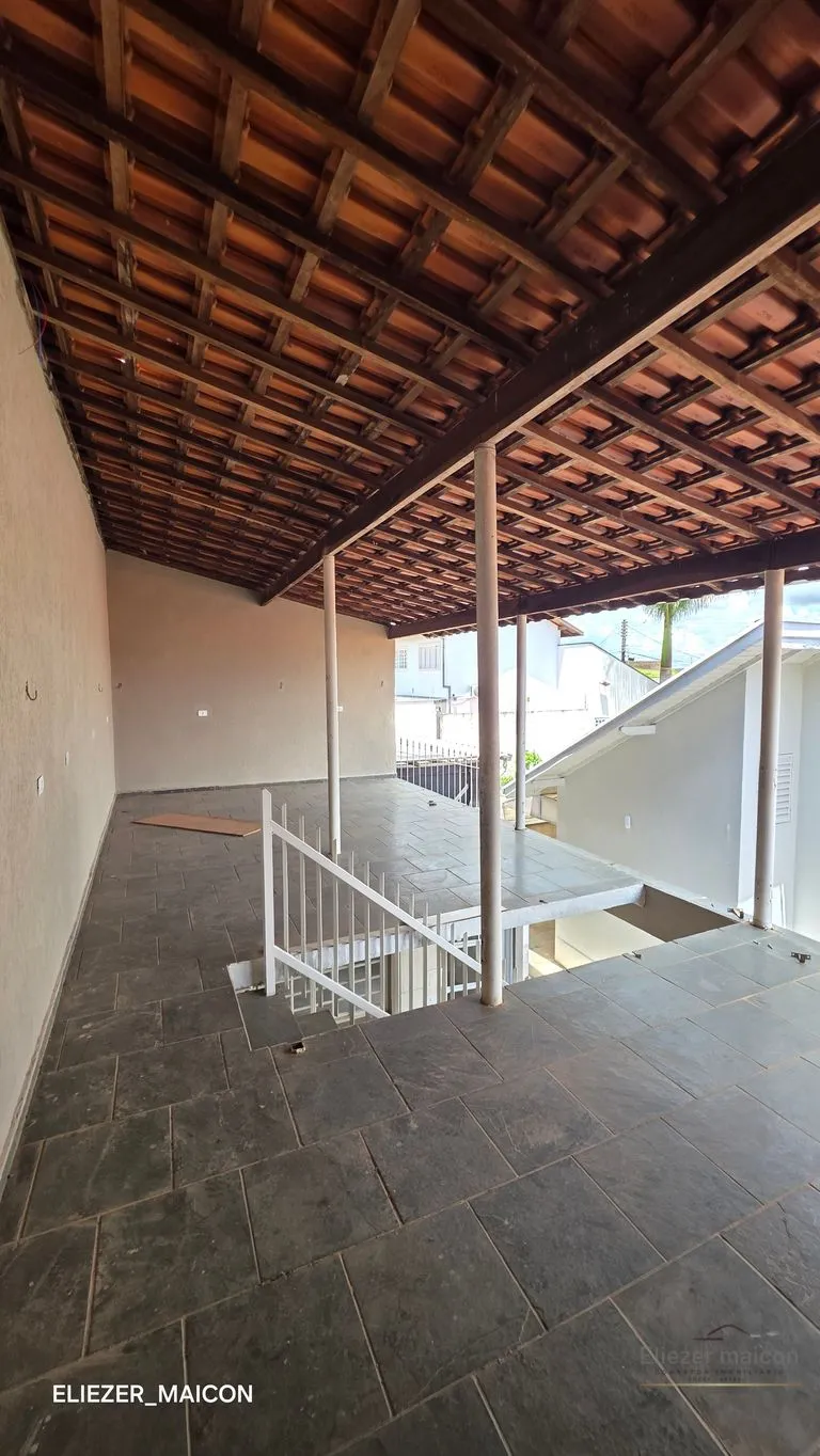 Imagem Casa à Venda com 3 quartos no bairro Jardim das Azaléias, Poços de Caldas - MG