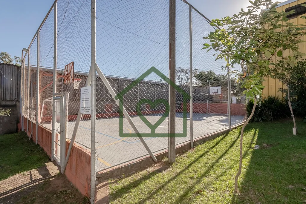 Imagem Descubra o seu novo lar em Porto Alegre! Este apartamento à venda, situado na Rua Orfanotrófio, bl...