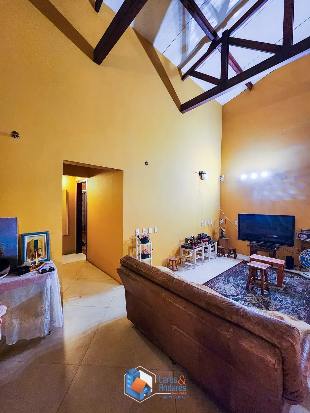 Imagem Casa para venda em Vila Cordeiro com 3 quartos, sendo 3 suítes, 255m²