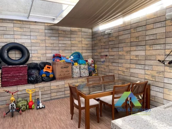 Imagem Demarchi Sobrado Condomínio Fechado, 126M², 3 dormitórios, 1 suíte, 2 vagas, ótima localização e valor !!!