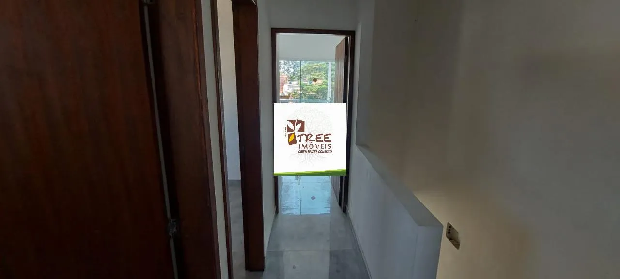 Imagem VENDA DE SOBRADO EM JUNDIAPEBA, EM MOGI DAS CRUZES/SP, 182m² com 3 quartos, suíte com varanda, sala ampla e garagem para 2 autos. CONSULTE-NOS.