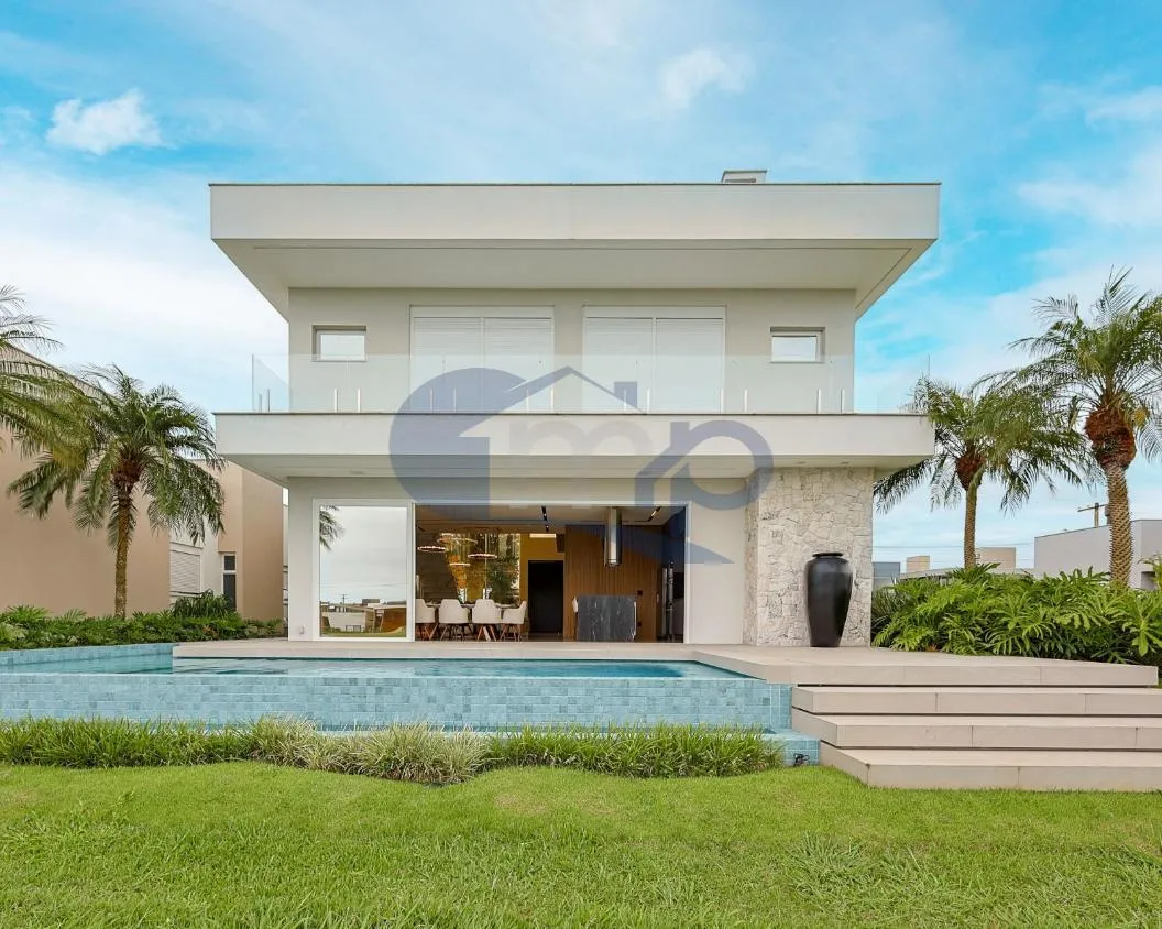 Imagem Casa a venda com 4 dormitorios no Engenho Velho em Torres/RS