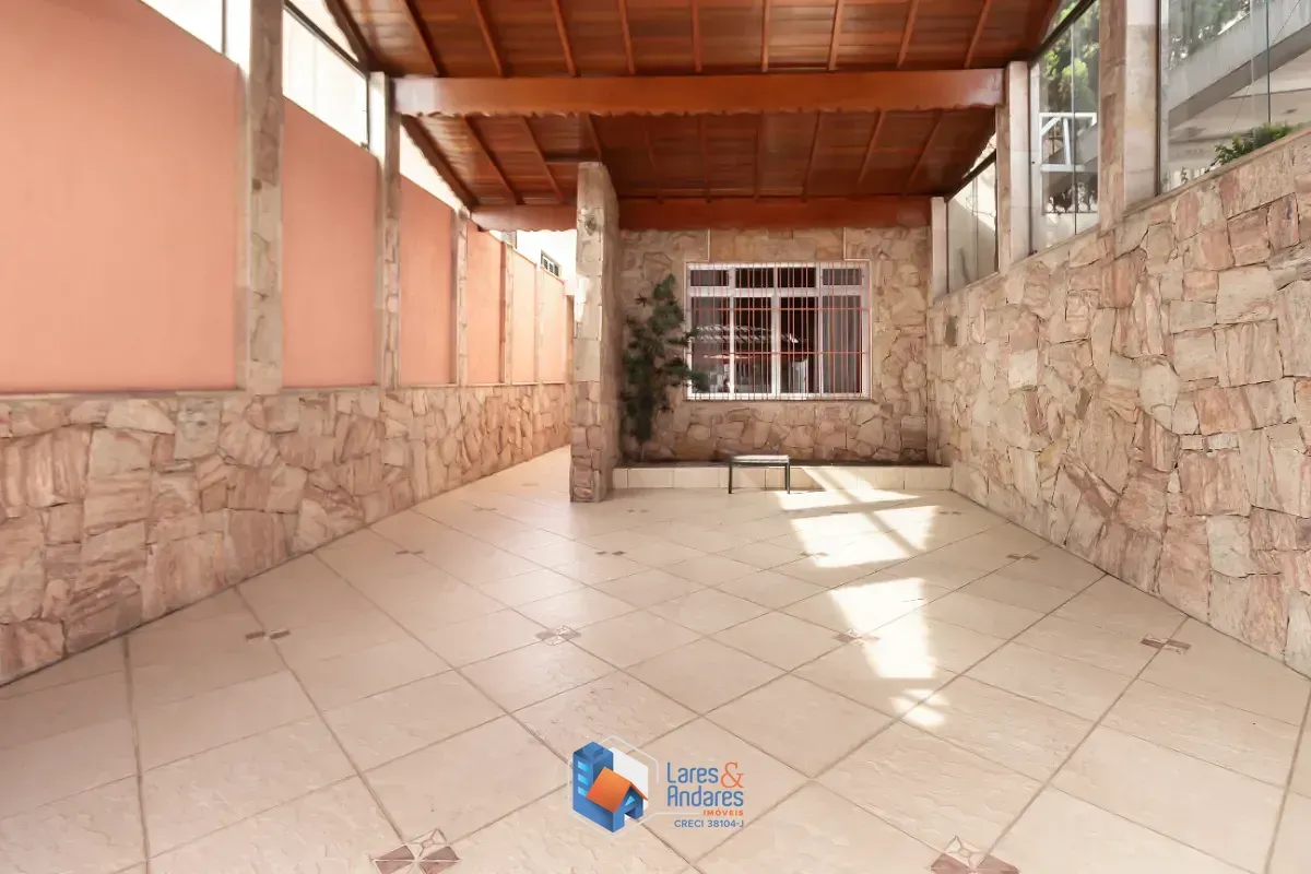 Imagem Casa para venda em Vila Marari com 3 quartos, sendo 1 suíte, 190m²