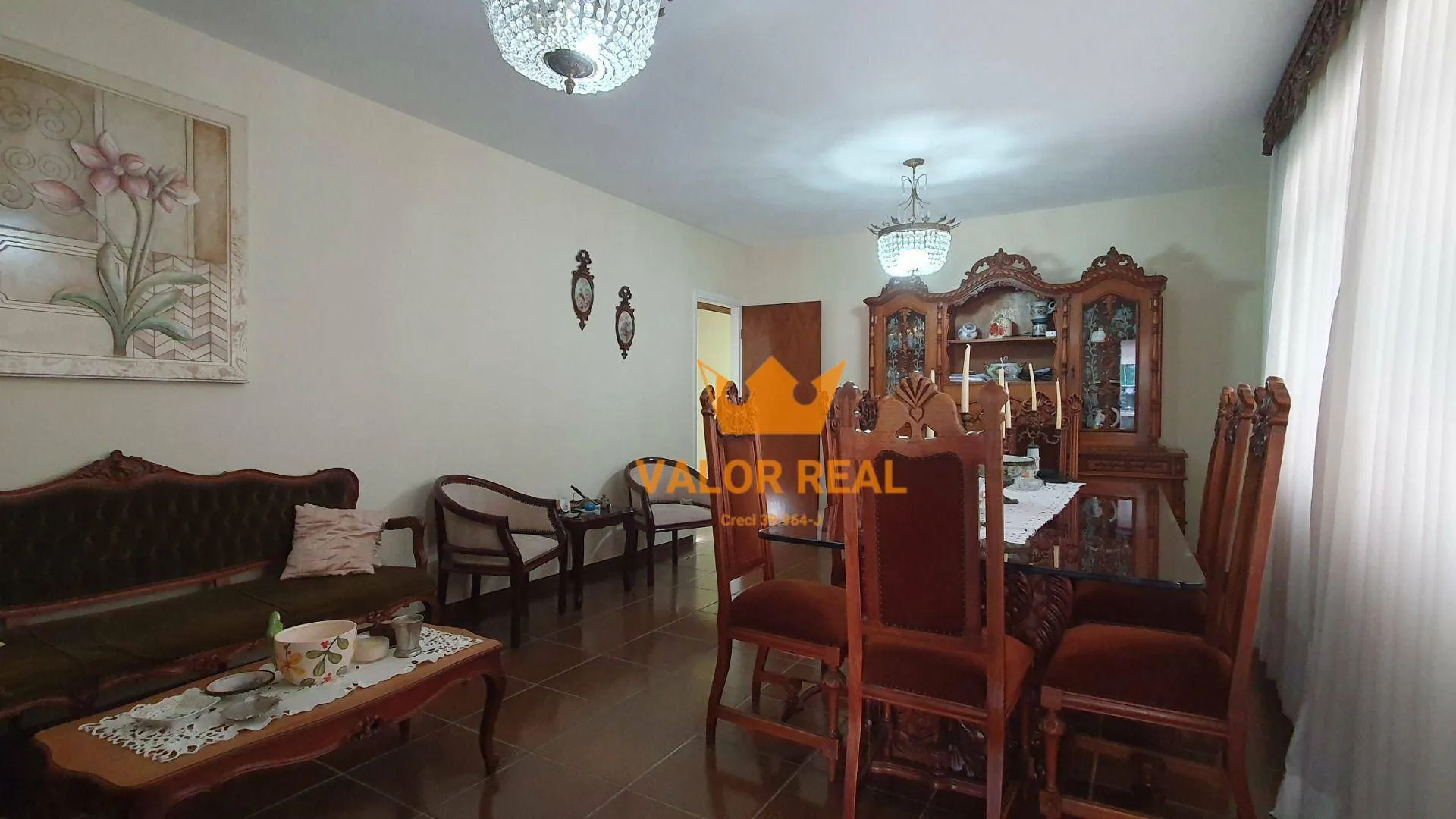 Imagem Casa Pque Colégio, Perfil Comercial, 265 m2 - 4 dorm. 5 vagas, 1.3 Milhões. Aceita permuta e financiamento