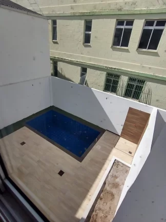 Imagem Casa a venda na praia do Morro Guarapari-ES Casa duplex composta por 3 suítes sendo uma Suite master com Closet e 2 vagas de garagem