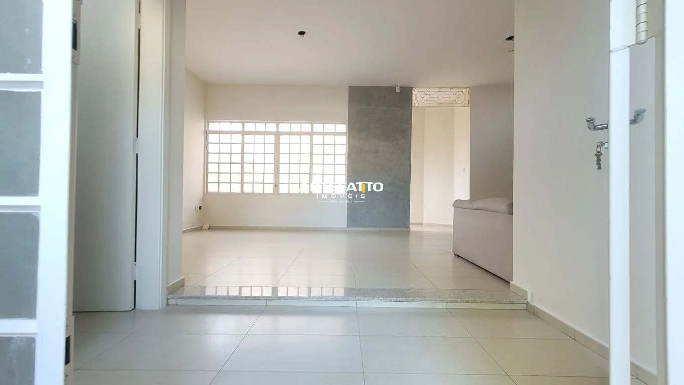 Imagem Casa com 3 dormitórios no bairro Vila Marta