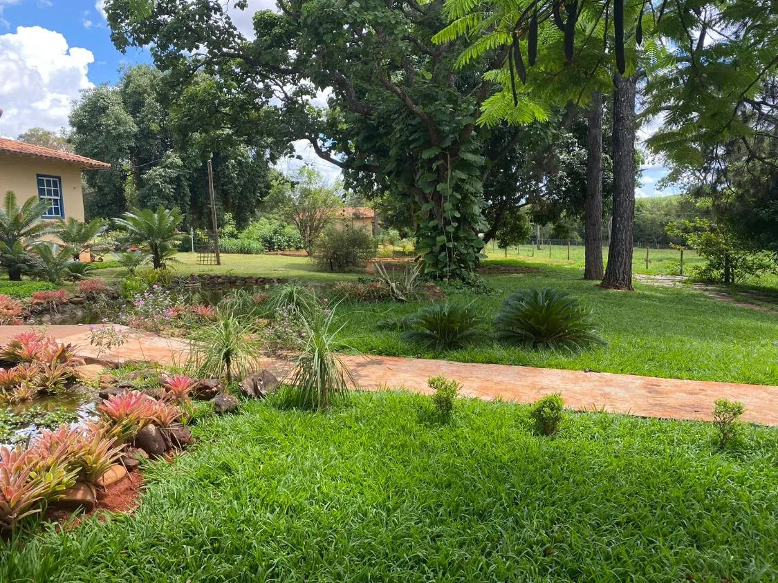 Imagem Vendo um belíssimo sítio/ fazendinha em Paraopeba/MG, com 12 hectares de terra