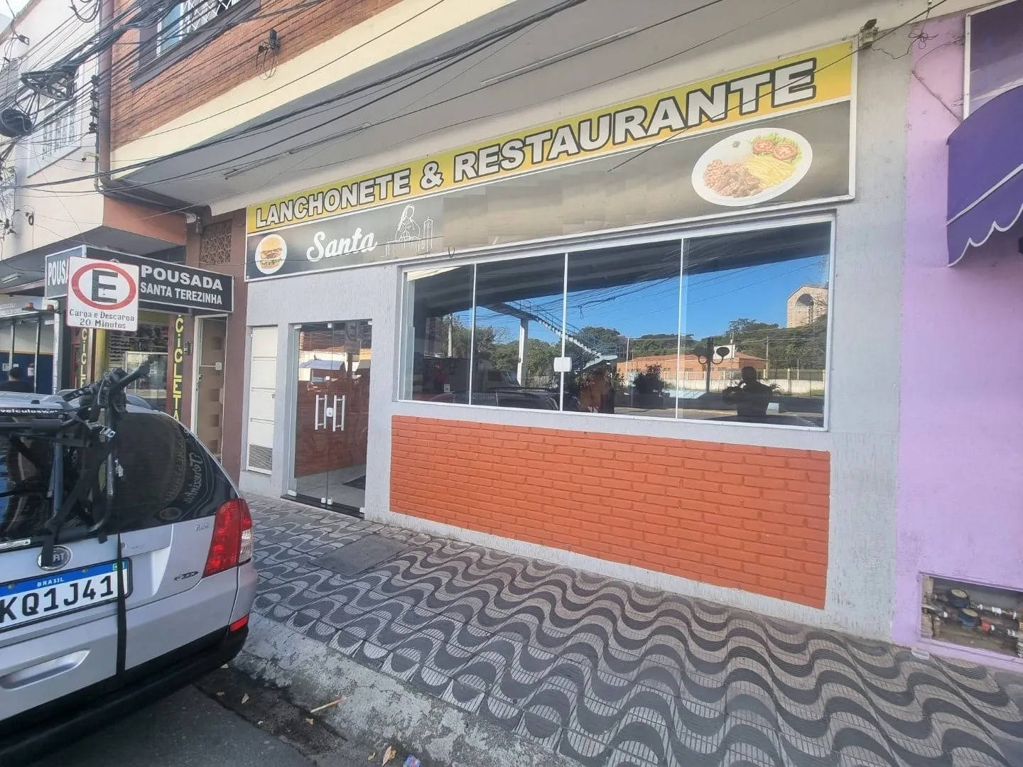 Imagem Excelentes Oportunidades Comerciais a Apenas 200m da Basílica!