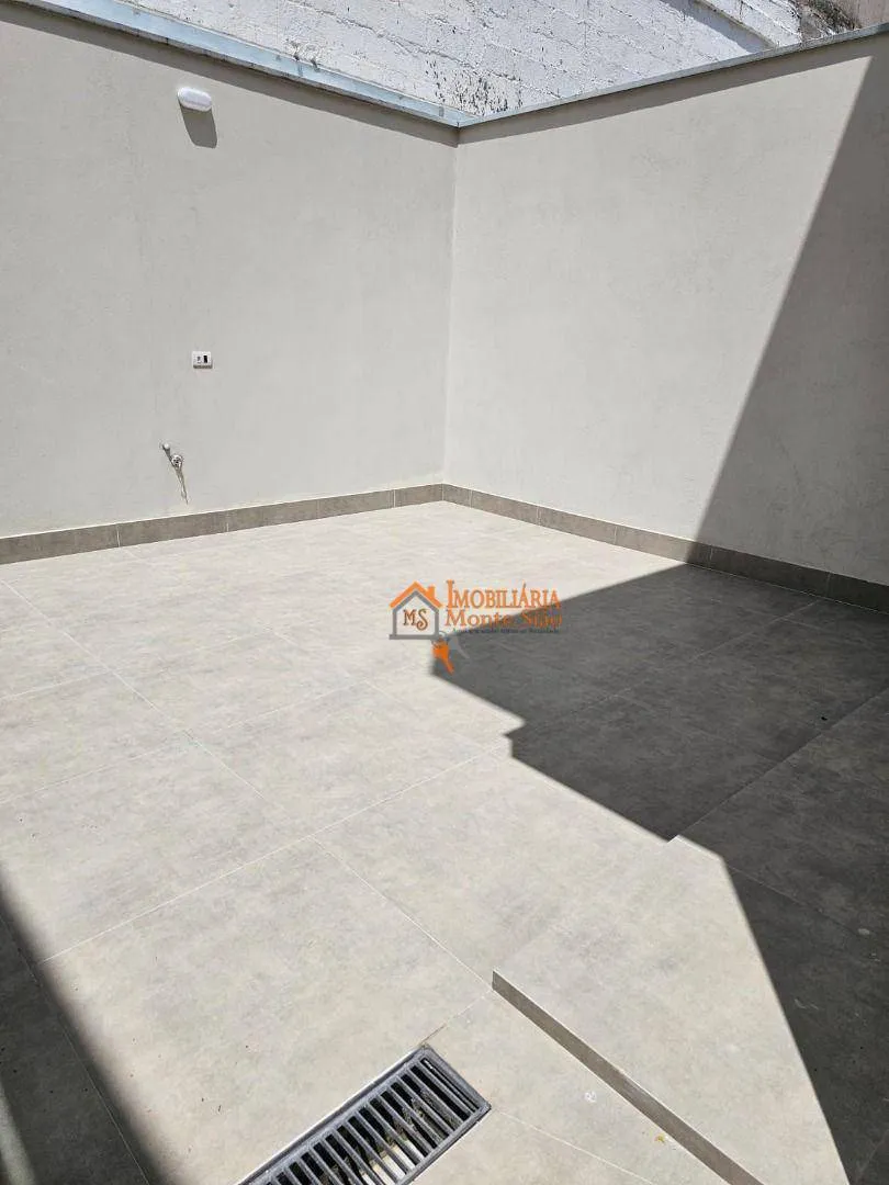 Imagem Sobrado com 3 dormitórios à venda, 123 m² por R$ 750.000,00 - Vila Barros - Guarulhos/SP