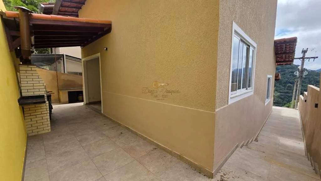 Imagem Casa em Condomínio para Venda em Teresópolis / RJ no bairro Albuquerque