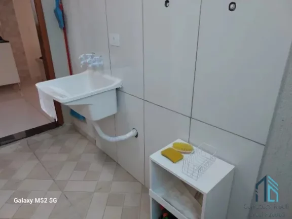 Imagem Casa de alvenaria, nova, em condomínio, Semi Mobiliada no Bacacheri em Curitiba PR