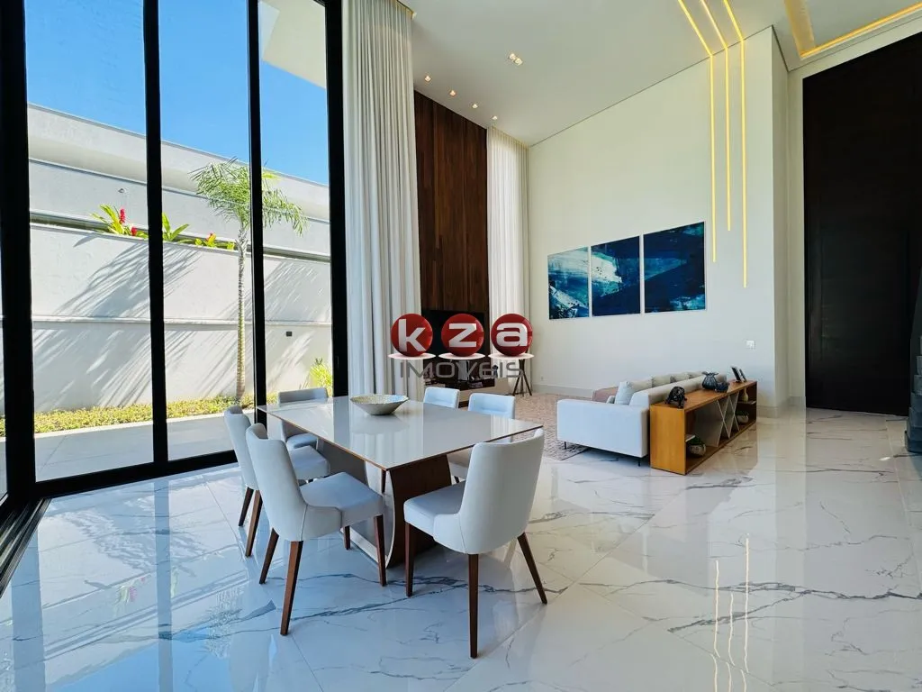 Imagem Luxuosa casa em condomínio à venda em Valinhos-SP, no Condomínio Residencial Ypê Dourado: 3 quartos, 3 suítes, 3 salas, 5 banheiros, 4 vagas, 384m².