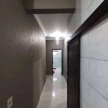 Imagem Residência averbada à venda em Joinville, bairro Floresta.