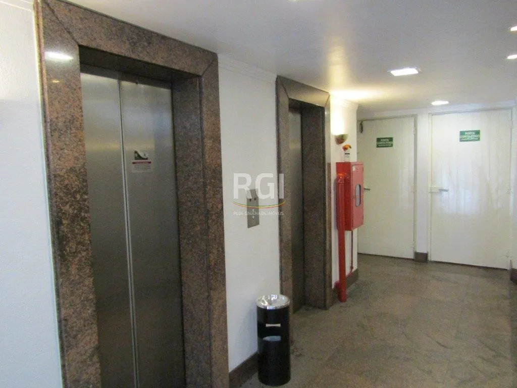 Imagem Conjunto/Sala para Venda - 55m², 2 dormitórios, 1 vaga - Centro Histórico