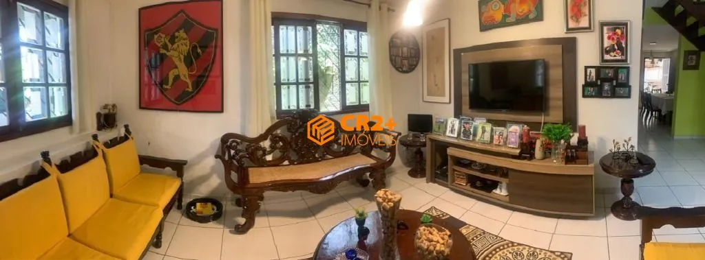 Imagem Casa Duplex - Casa Forte - 04 Quartos - 02 Suites - 280m2