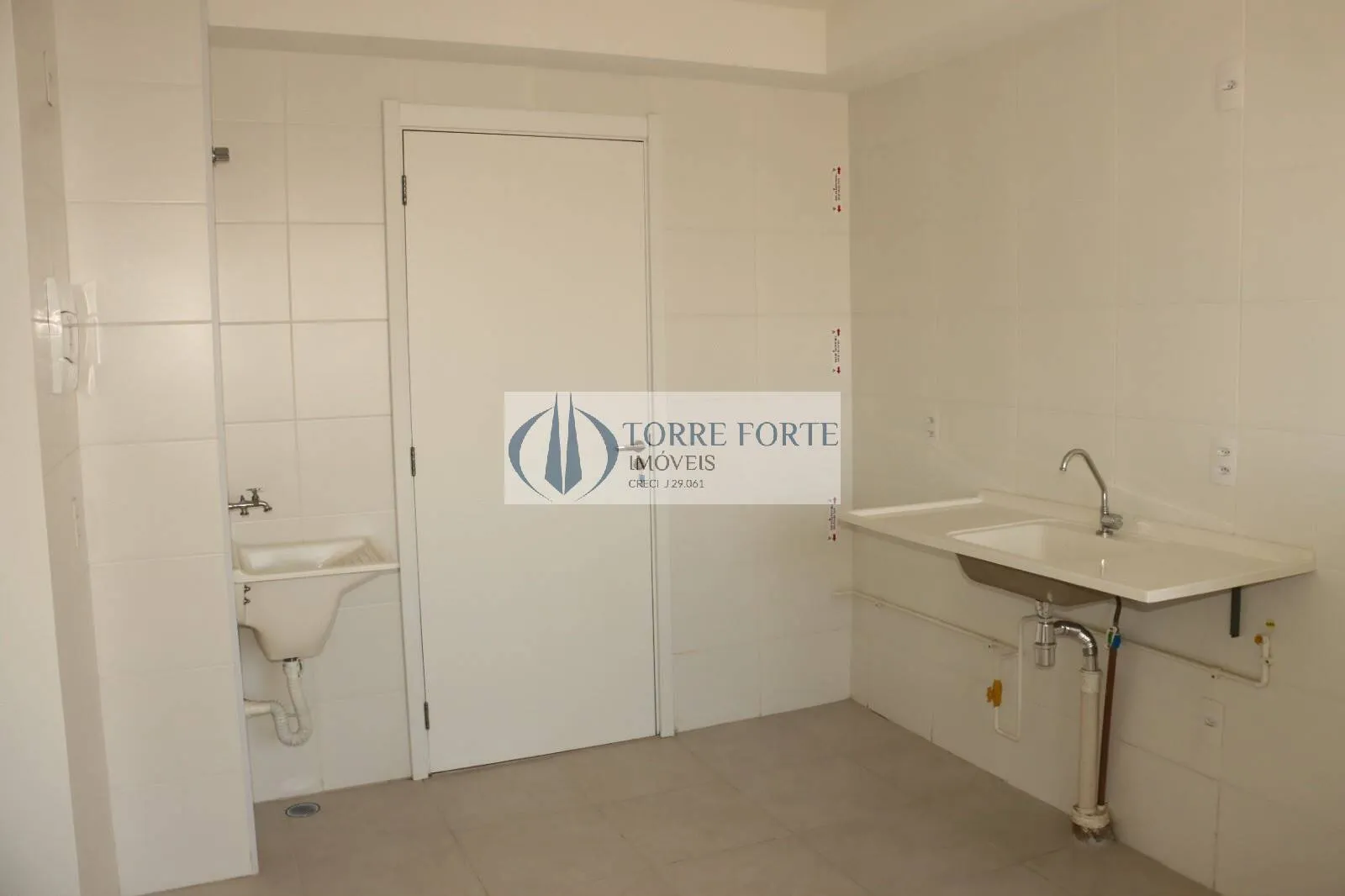 Imagem Apartamento com 2 dormitorios sem vaga na Vila Ema.
