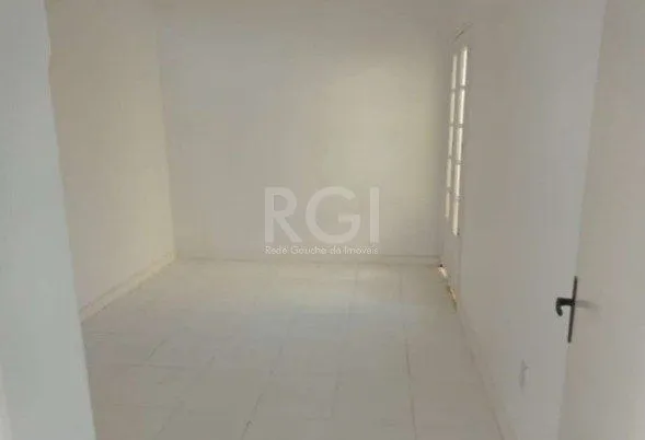 Imagem Casa para Venda - 200m², 4 dormitórios, 4 vagas - Passo da Areia