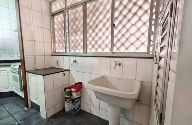 Imagem APARTAMENTO COM 03 QUARTOS, VAGA DE GARAGEM NO CENTRO!!!!!