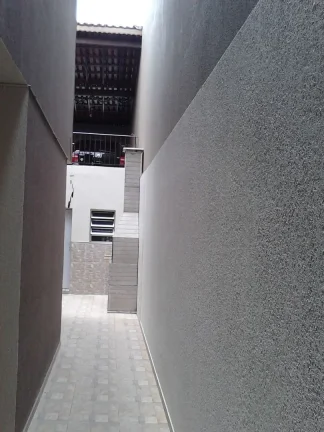 Imagem Imperdível! Casa à venda em Taboão da Serra-SP, Parque Marabá. 3 quartos, suíte, 2 salas, 5 banheiros, 2 vagas, 153,30m².
