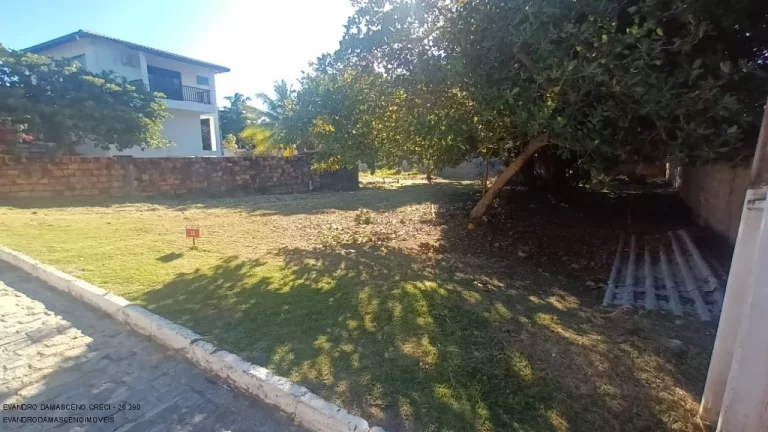 Imagem Terreno em Condomínio de Luxo em Catu de Abrantes, Camaçari-BA 700m² de pura sofisticação!