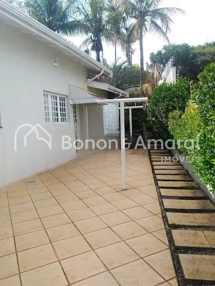 Imagem Casa de Condomínio com 3 Quartos e 4 banheiros à Venda, 262 m² por R$ 1.350.000