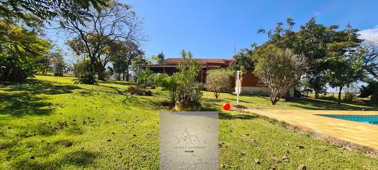 Imagem Chácara à venda em Cesário Lange-SP, 3 quartos, 1 suíte, 3 salas, 4 banheiros, 300m² de área!