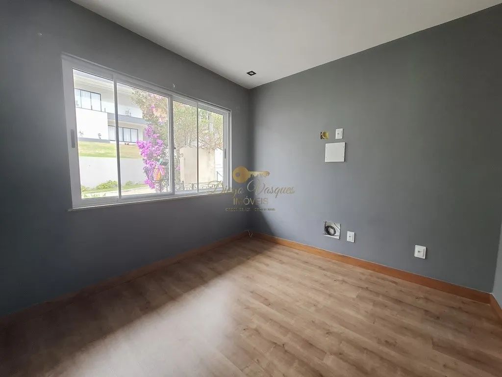 Imagem Casa em Condomínio para Venda em Teresópolis / RJ no bairro Albuquerque