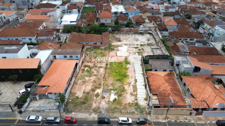 Imagem Terreno à venda, 1.613 m2 no Centro de Franca
