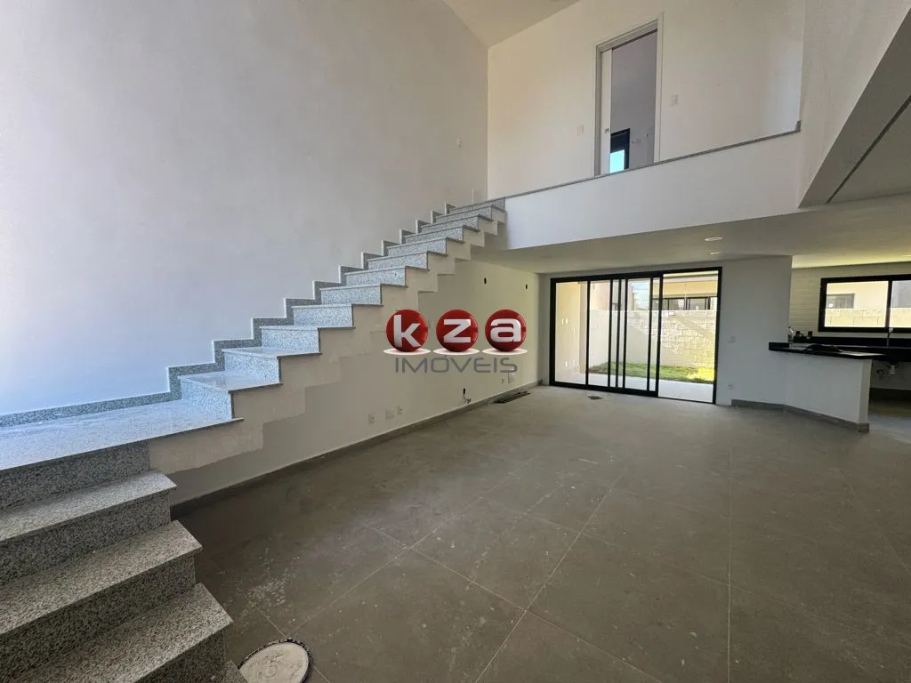 Imagem Casa a venda no Condomínio Villa Arte 28 em Vinhedo-SP: 3 suítes, 2 salas e 140m² de área!