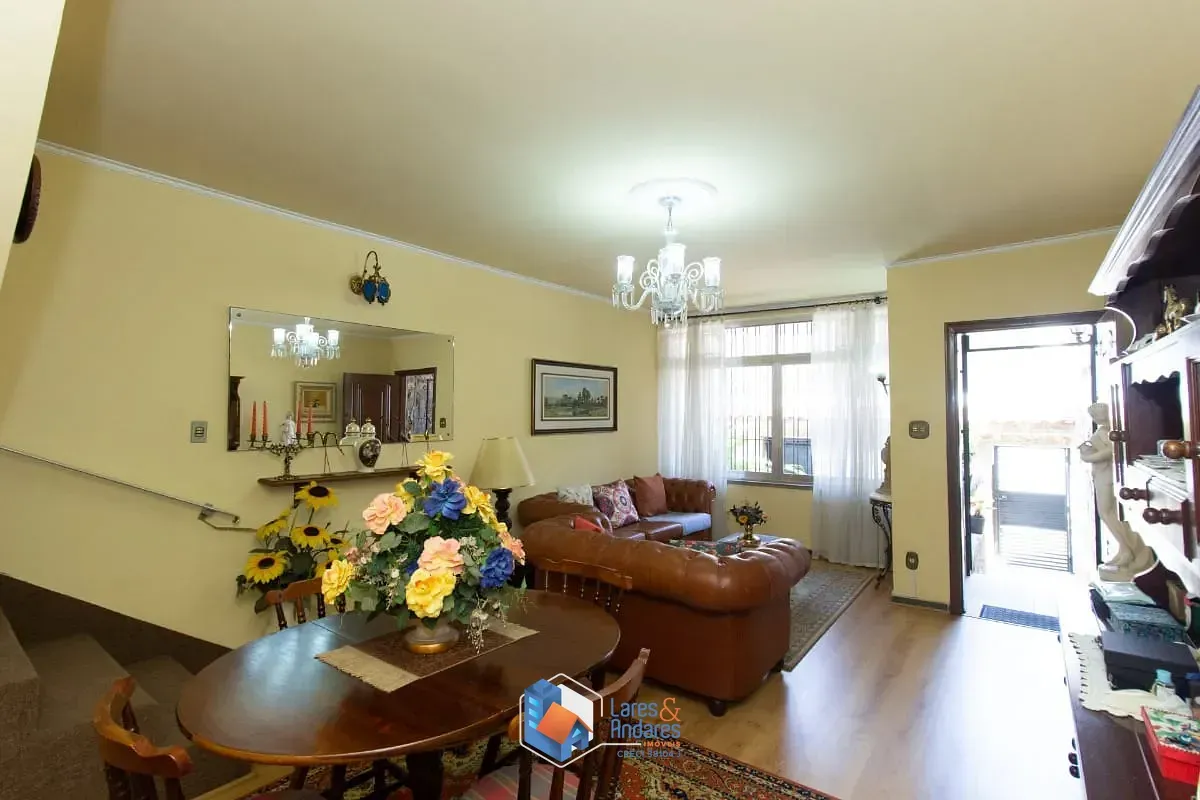 Imagem Sobrado para venda em Planalto Paulista com 3 quartos, sendo 1 suíte, 154m²
