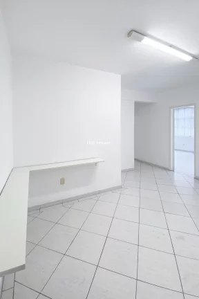Imagem Conjunto Comercial de Alto Padrão na Consolação: 3 Salas, 1 Vaga, 84m² - Venda ou Locação em São Paulo-SP!