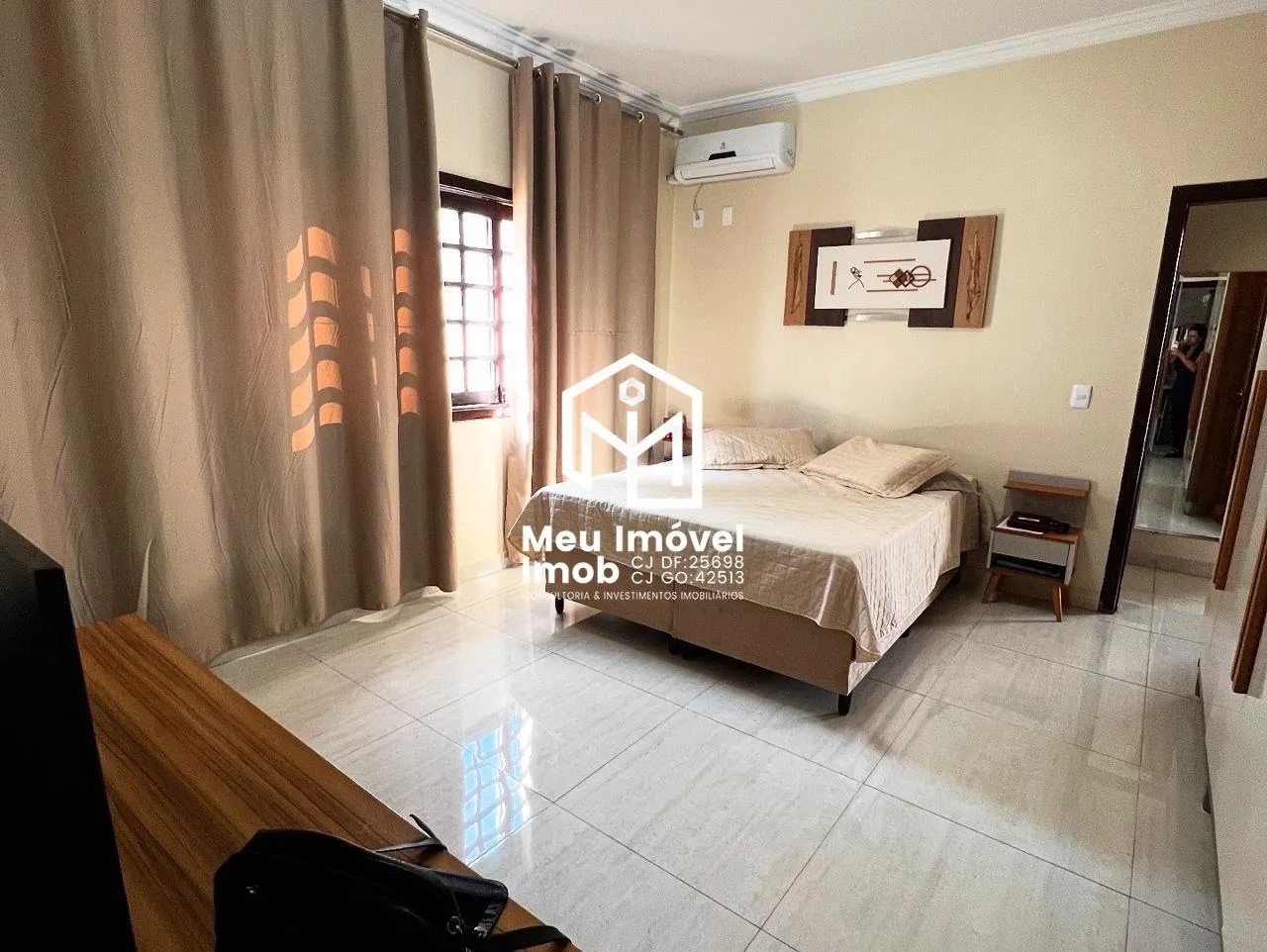 Imagem Casa 5 Quartos 2 Suítes 2 Vagas 250m² Taguatinga Sul