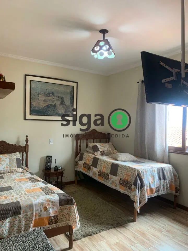 Imagem VENDE Casa Assobradada no Parque das Árvores (Região de Interlagos) 3 Dormitórios, Edícula e 4 Vagas
