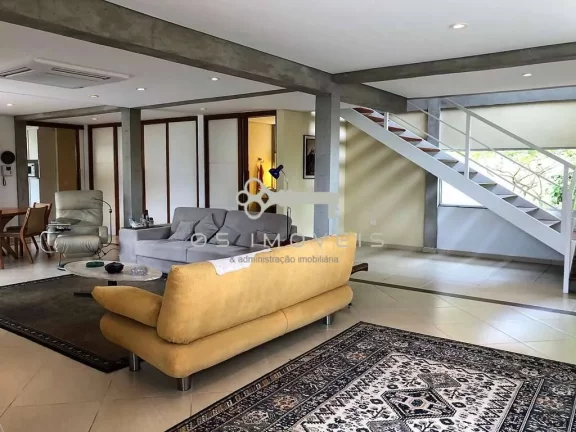 Imagem Casa à venda na Granja Viana com 3 dormitórios e suíte: moderna e integrada