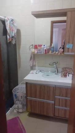 Imagem Casa de 3 dormitórios, 3 suítes, 5 banheiros, 2 vagas, de 175m² em Rudge Ramos, São Bernardo do Campo