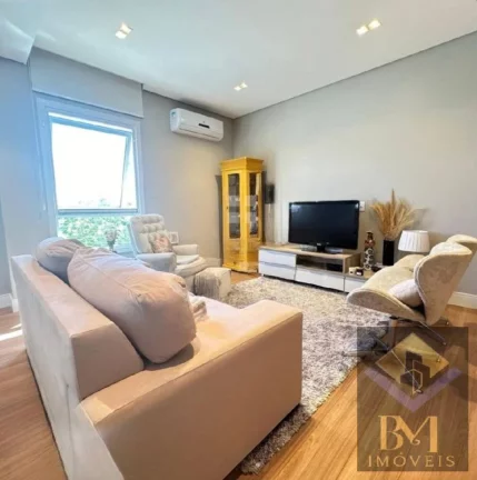 Imagem Belíssima casa de altíssimo padrão, combinando luxo, conforto sofisticação.