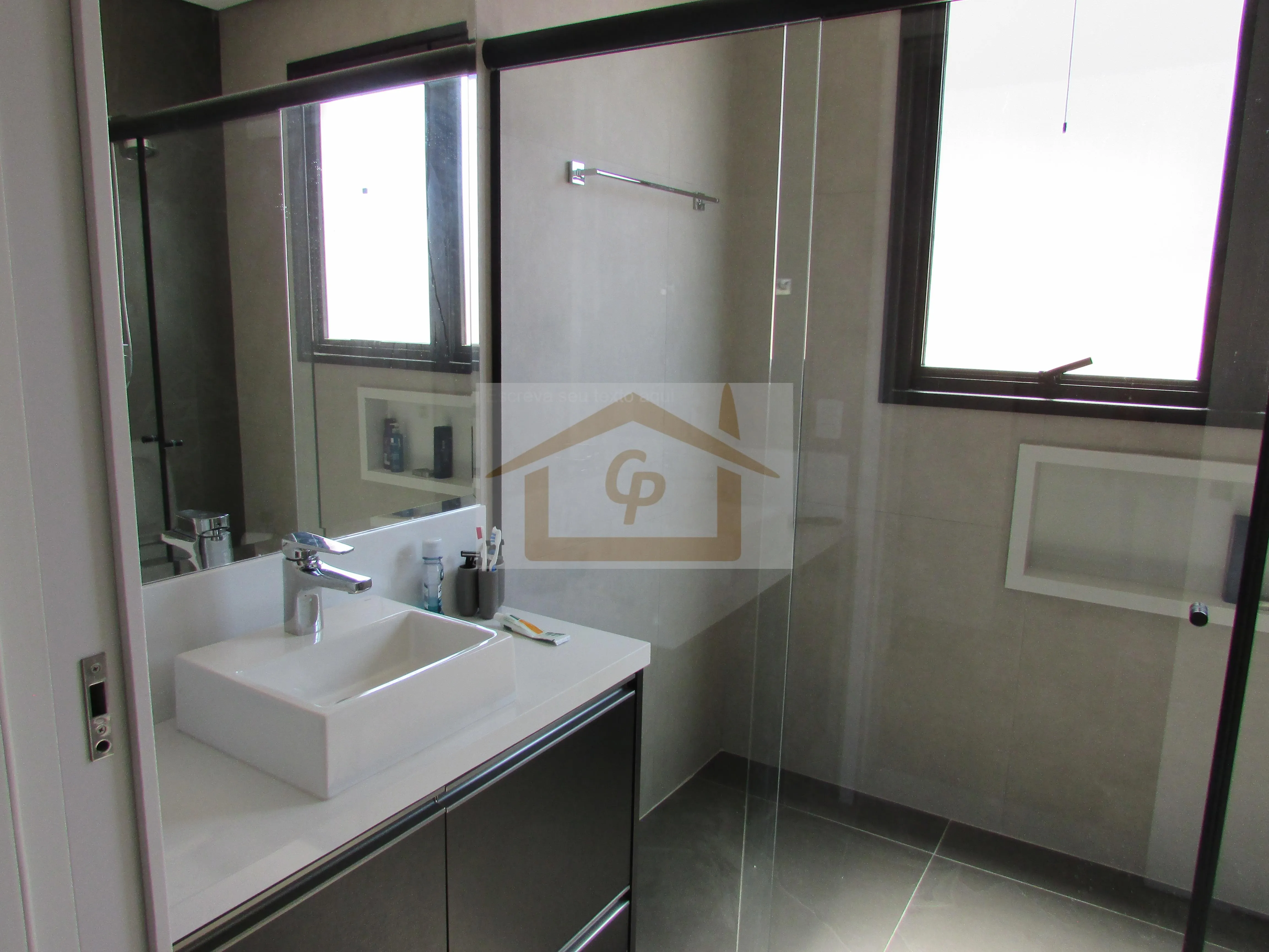 Imagem Casa Moderna e Clean - 4 dormitórios, 2 suítes, ampla e arejada * Granja Viana