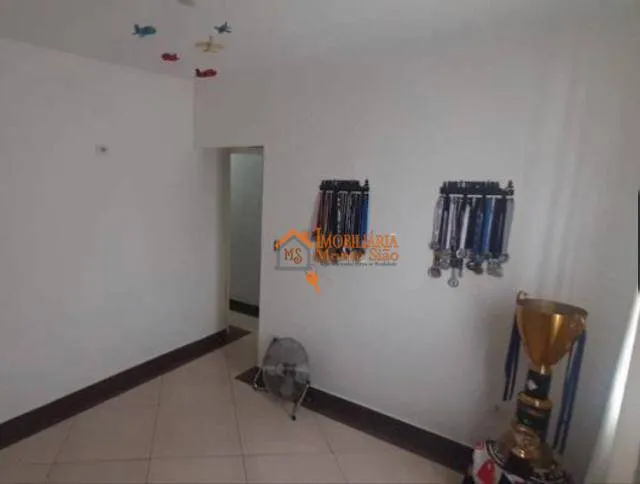 Imagem Sobrado com 3 dormitórios à venda, 250 m² por R$ 795.000,00 - Vila Flórida - Guarulhos/SP