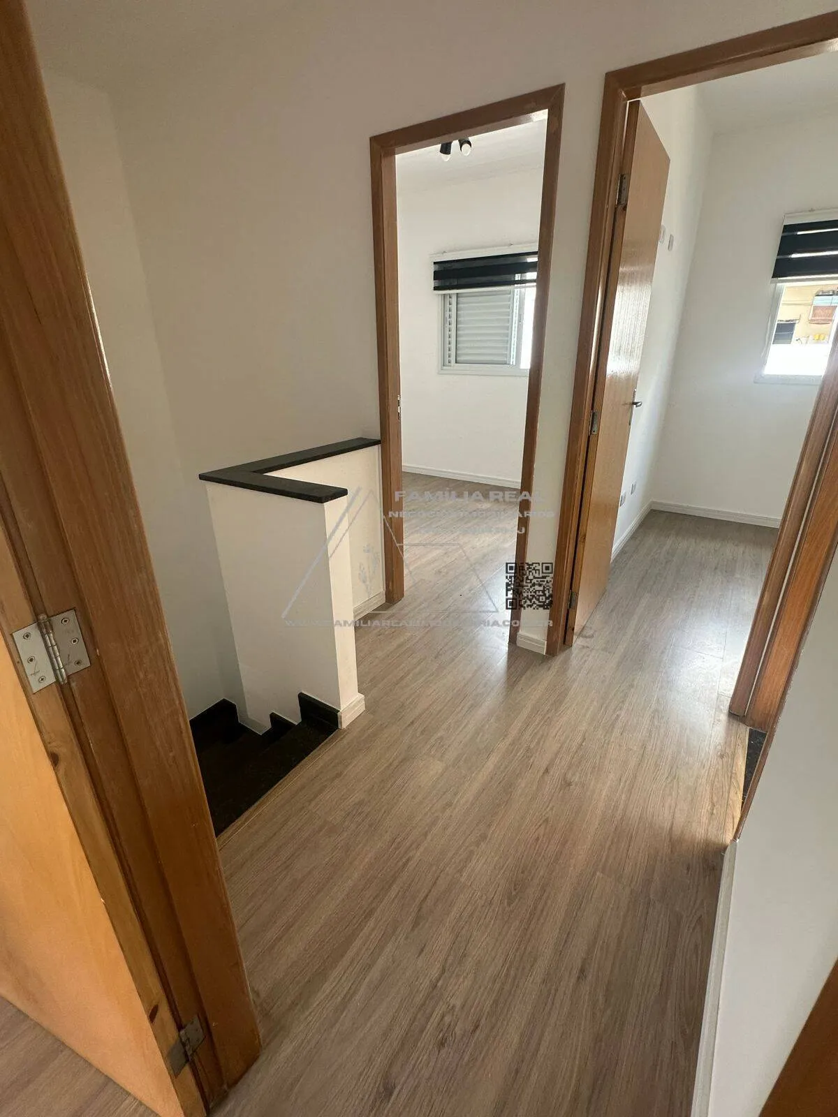 Imagem Sobrado Residencial, à Venda, no Parque Sevilha, na Vila Prudente, com 03 Dormitórios, sendo 01 Suítes, com 04 Vagas de Garagem