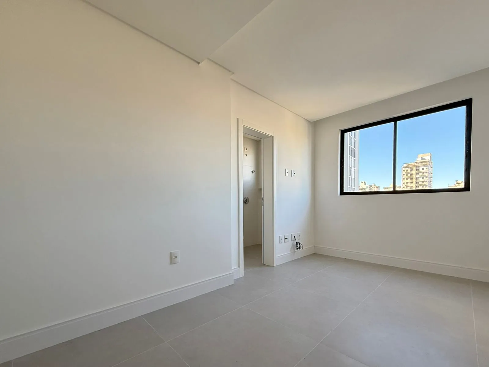 Imagem Apartamento à venda com 130.98m2 por R$ 2.200.000,00
