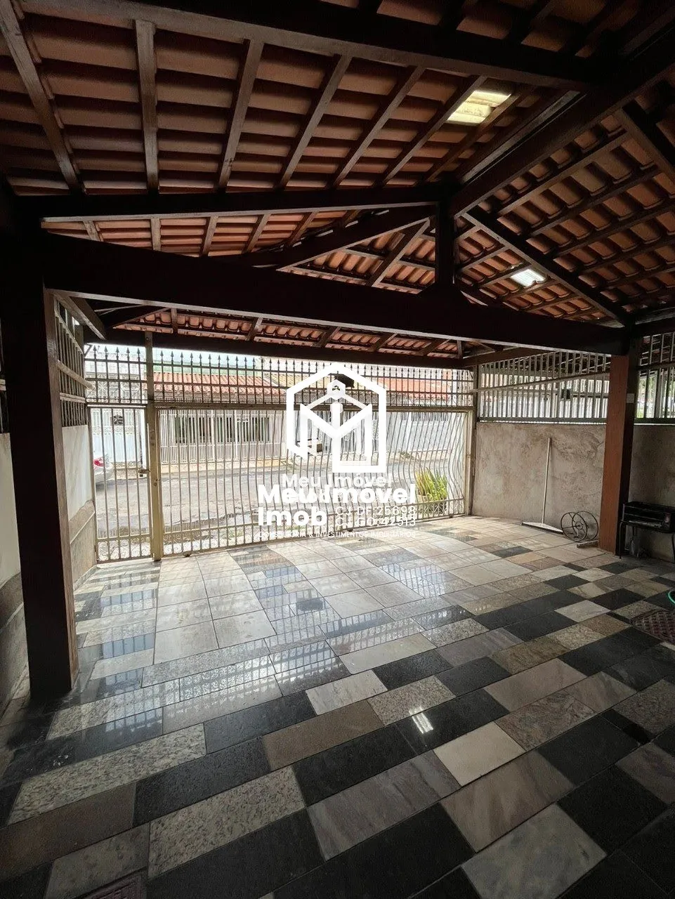 Imagem Casa 5 Quartos 3 Suítes 3 Vagas 120 m² Brasília/DF