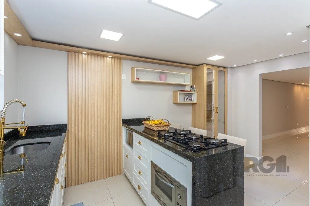 Imagem Casa sobrado no bairro Santo Antônio de 3 dormitórios e 3 vagas