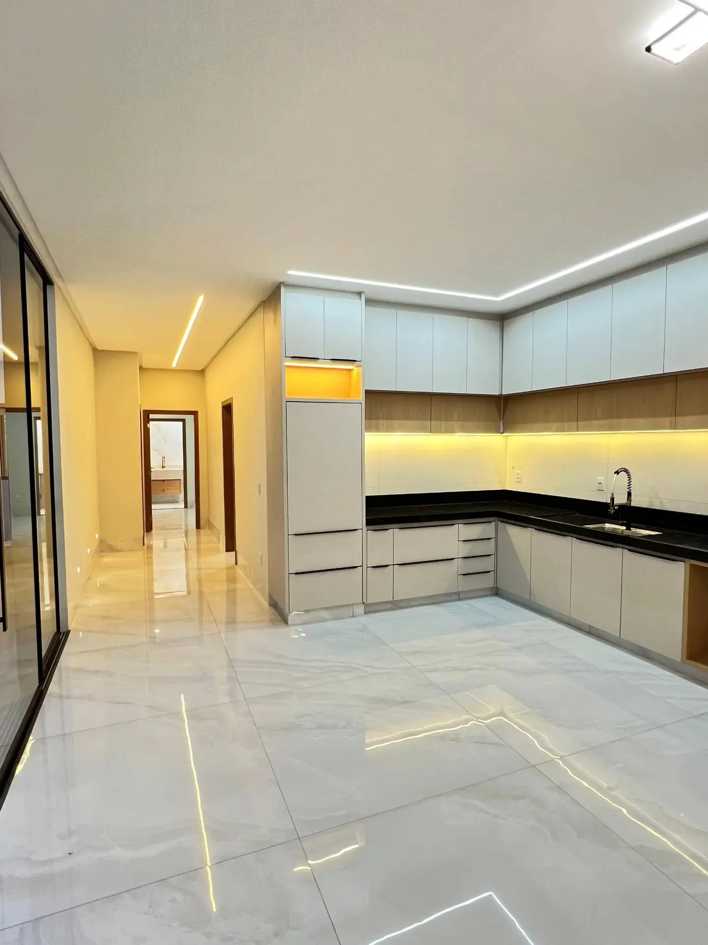 Imagem Casa Sozinha No Lote No Faicalville Com Lazer Completo